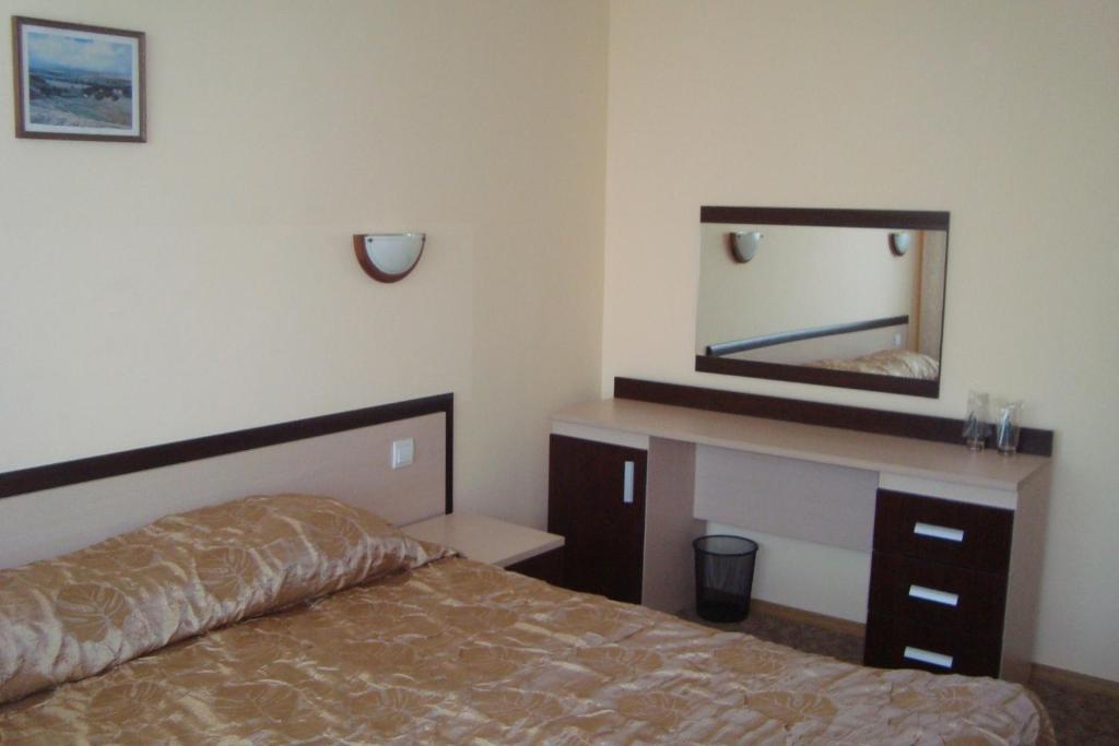 Hotel Astra Ravda Room photo